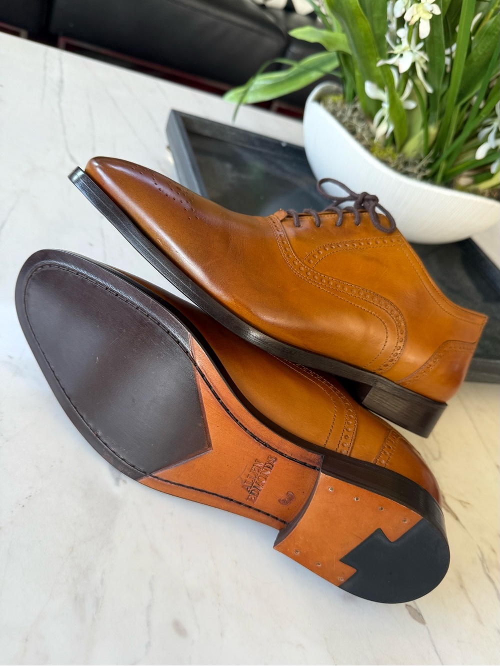 New Allen Edmonds Siena Medallion Oxford Dress Shoe Walnut Leather - Picture 2 of 15